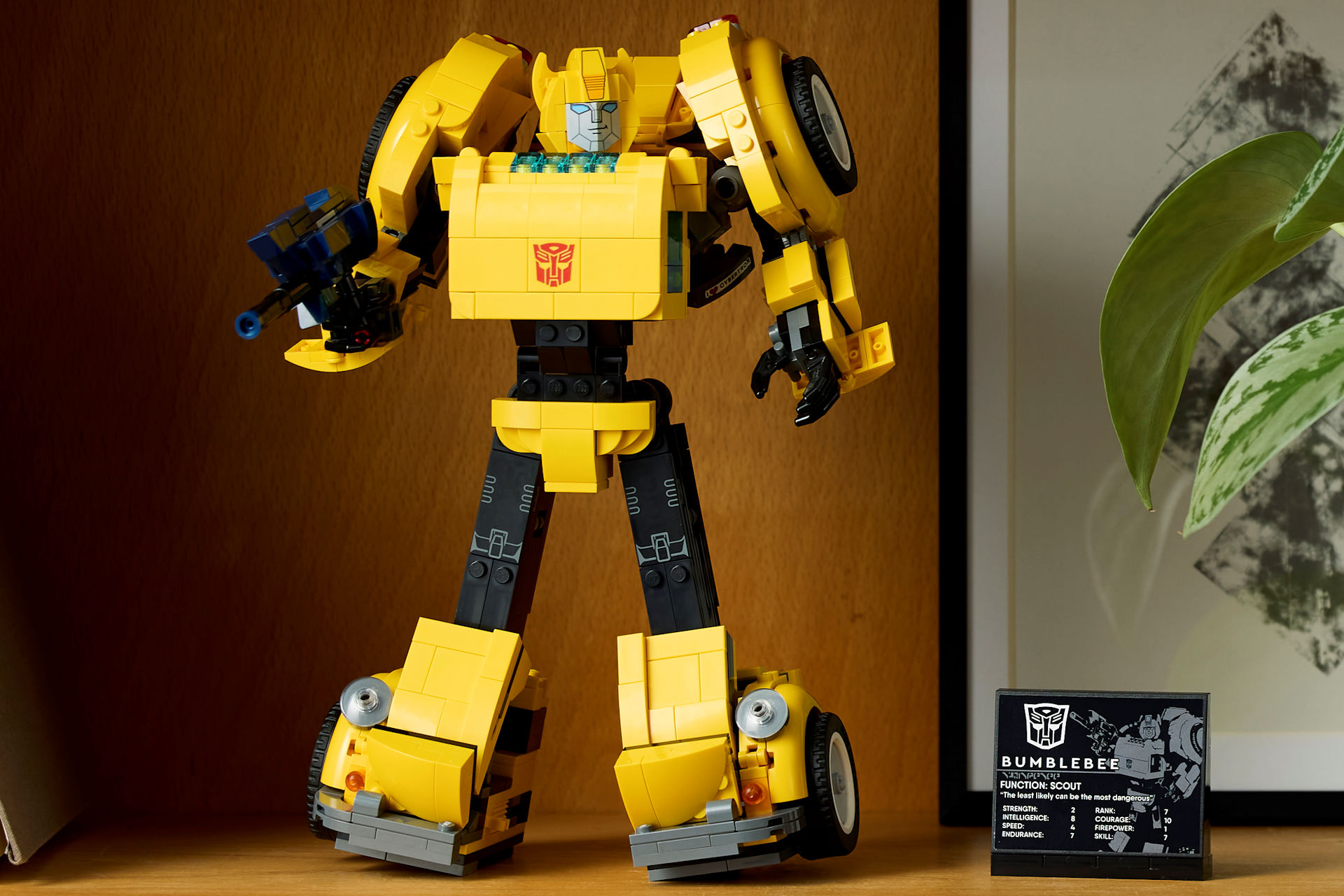 LEGO torna nel mondo dei Transformers con il set di Bumblebee