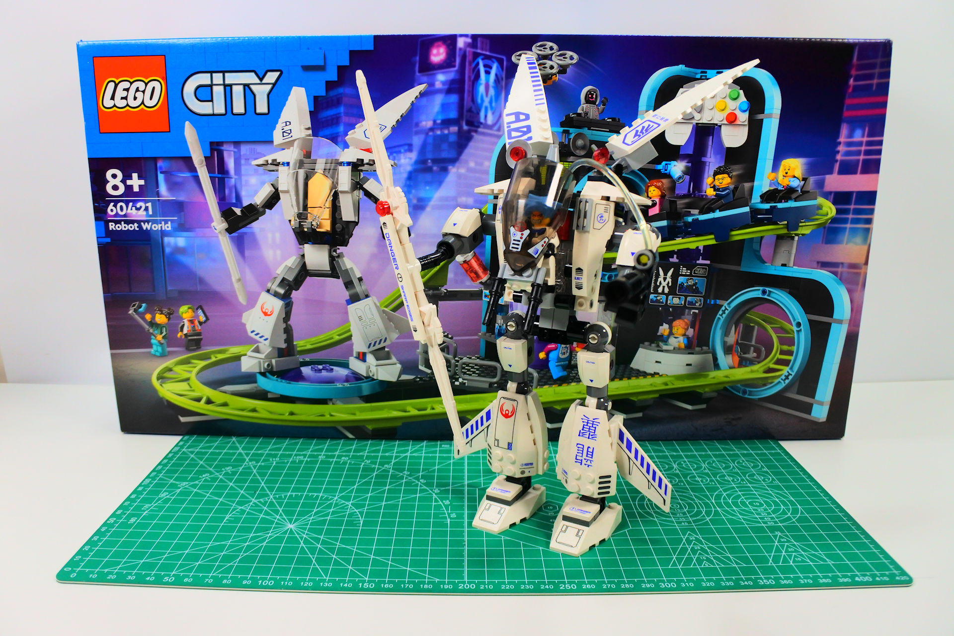 LEGO City 60421 Robot World (Montagne russe): unboxing e prima occhiata