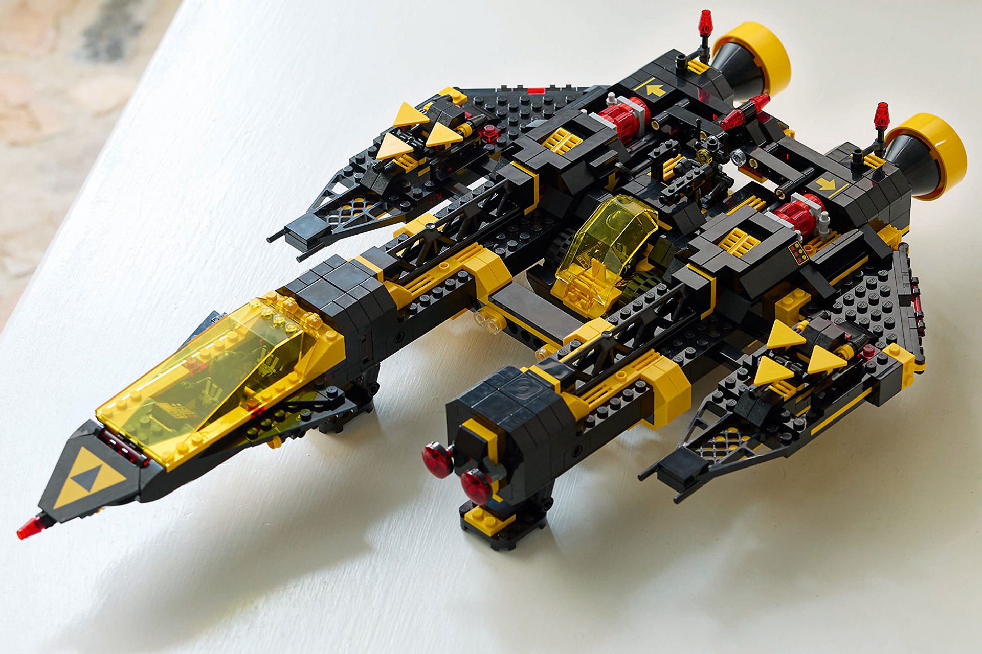 LEGO Blacktron è tornato! In arrivo a gennaio il nuovo set Blacktron Renegade!